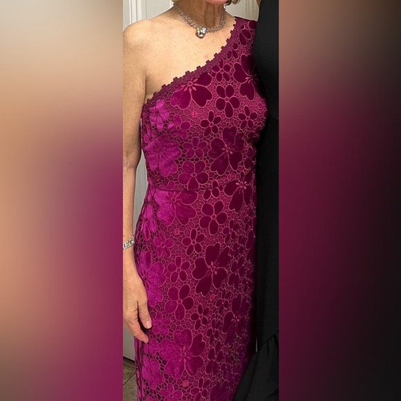 Theia gown, Simone one shoulder velvet lace long gown. - Picture 6 of 7